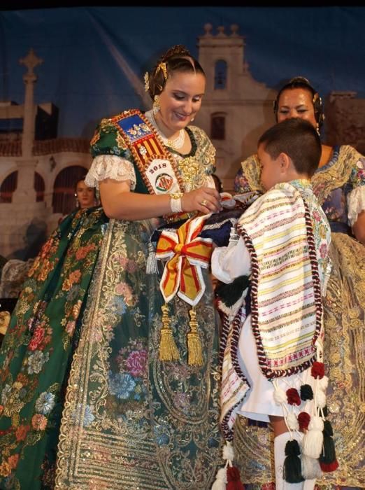 El Pouet celebra la primera presentación fallera del año