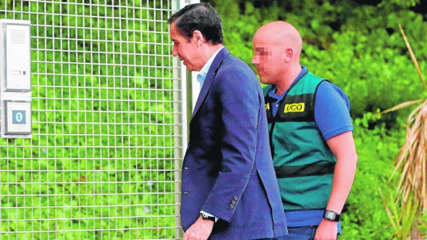 El abogado de Zaplana pide a la Audiencia el arresto domiciliario para el exministro