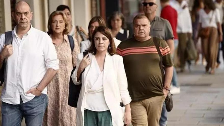 Adriana Lastra censura una decisión de la dirección del PSOE a su llegada a Ferraz y dice que el partido es &quot;de gente honorable&quot;