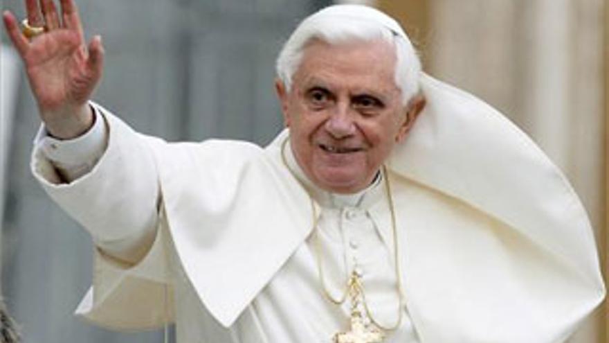 El Papa dice que el escándalo de los sacerdotes pederastas en EEUU fue &quot;una vergüenza&quot;