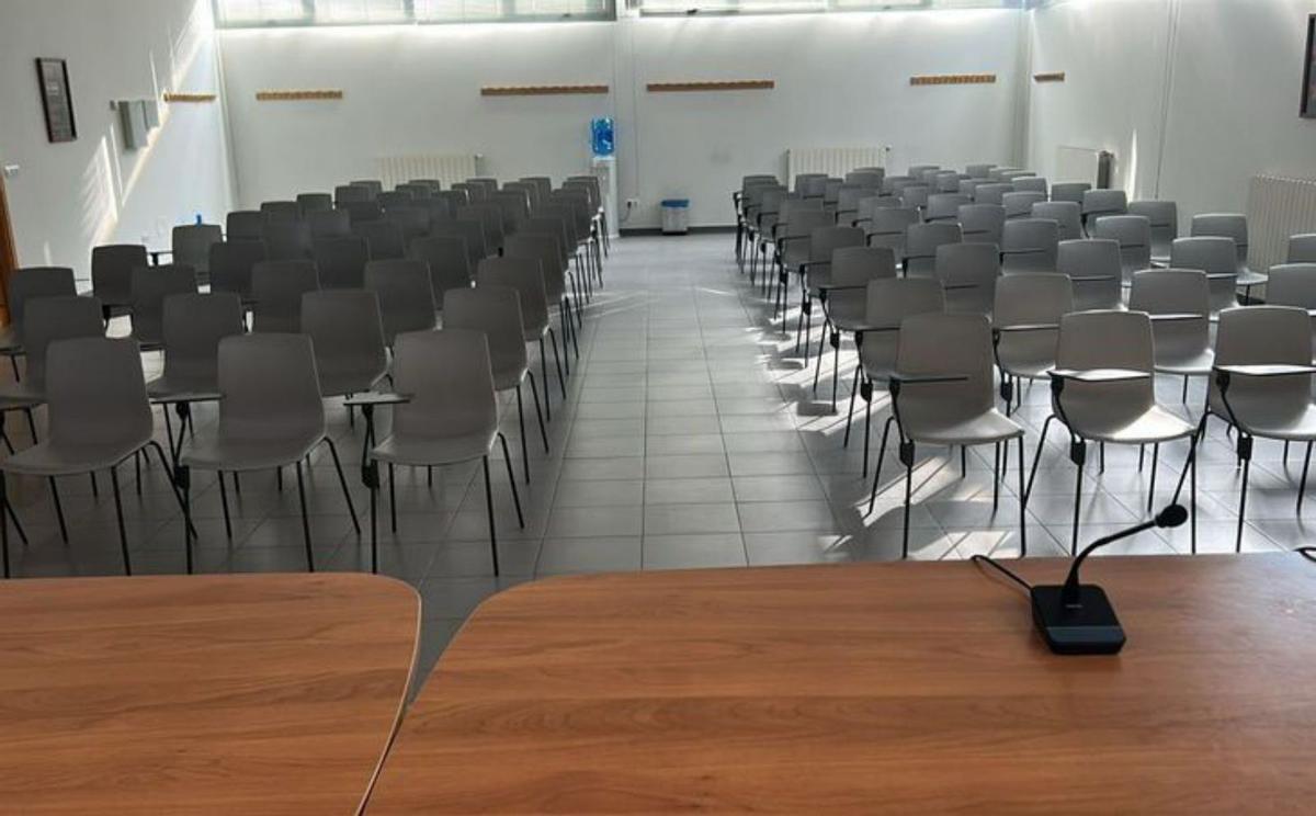 El ayuntamiento ha actuado en la Universidad Popular.