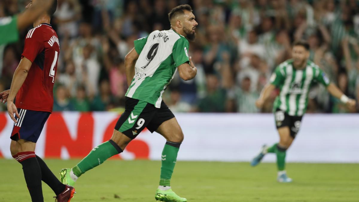 El Betis logra los tres puntos con un gol de Borja Iglesias.