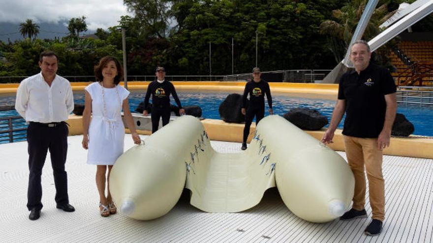 La empresa Zebec dona a Loro Parque un pontón para la reflotación de cetáceos