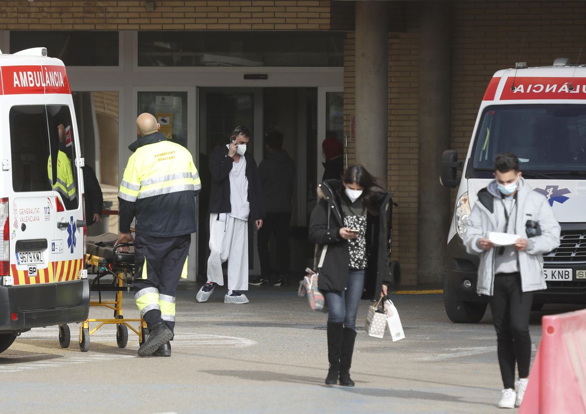 Entrada al servicio de Urgencias del Hospital General de Castellón.