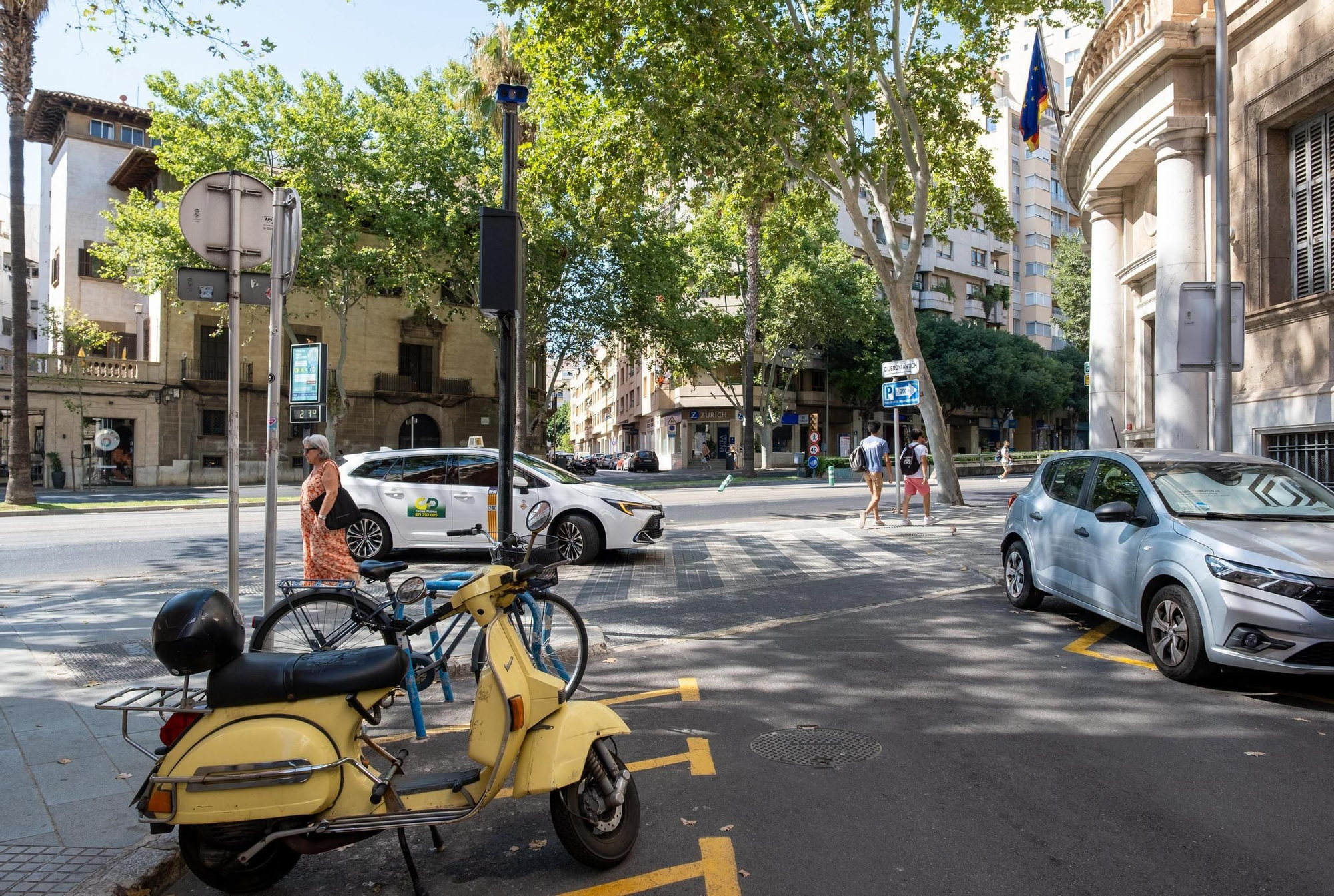 El primer día de la zona de bajas emisiones en algunas calles de Palma