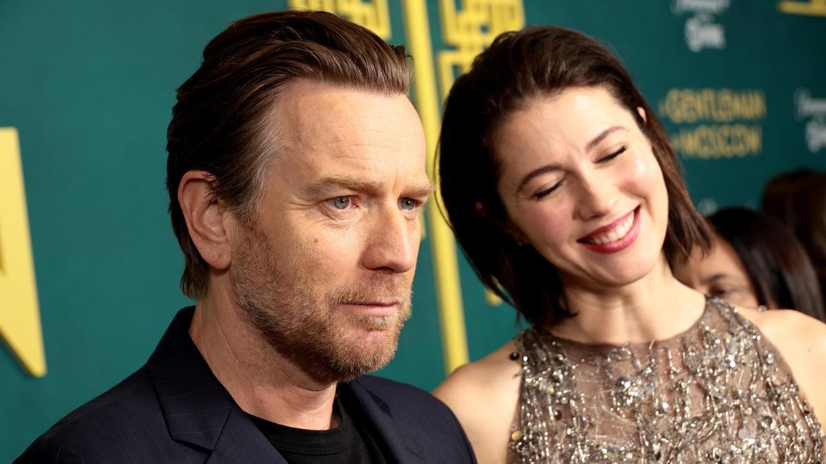 Qué es un coordinador de intimidad y por qué Ewan McGregor cree que es imprescindible para las escenas de sexo con su mujer