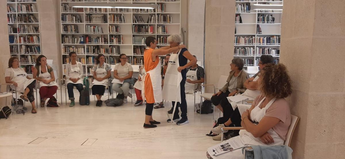 Primera sesión de Coro Delantal, celebrada este lunes.