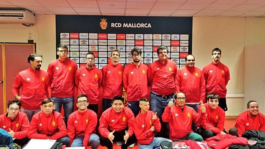 El club presenta al equipo que competirá en la Liga Genuine en Tarragona