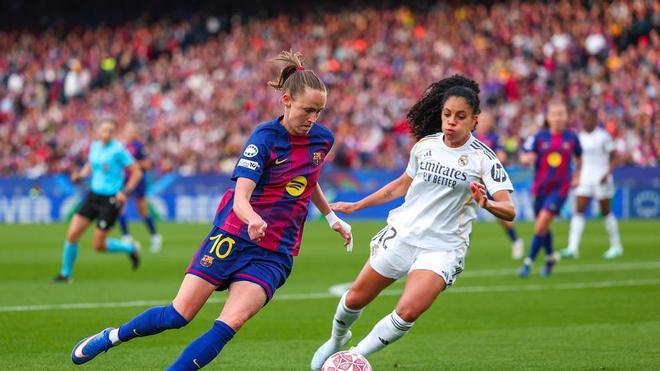 Hansen, una de las goleadoras del partido