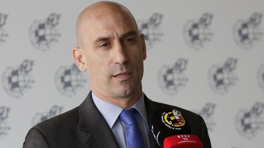 Rubiales anunciará hoy el relevo de Hierro en &#039;La Roja&#039;