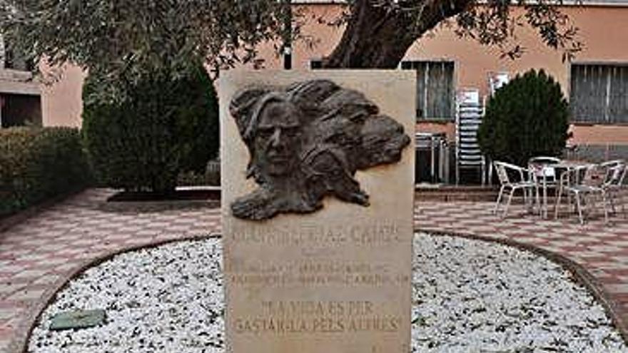 Monument que Espinal té dedicat al seu poble natal