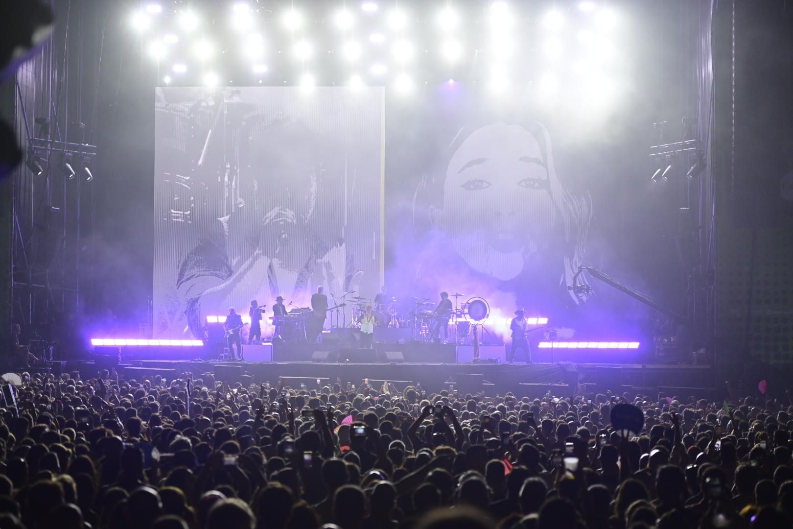 Galería | Love Of Lesbian enloquece a los 'fibers'