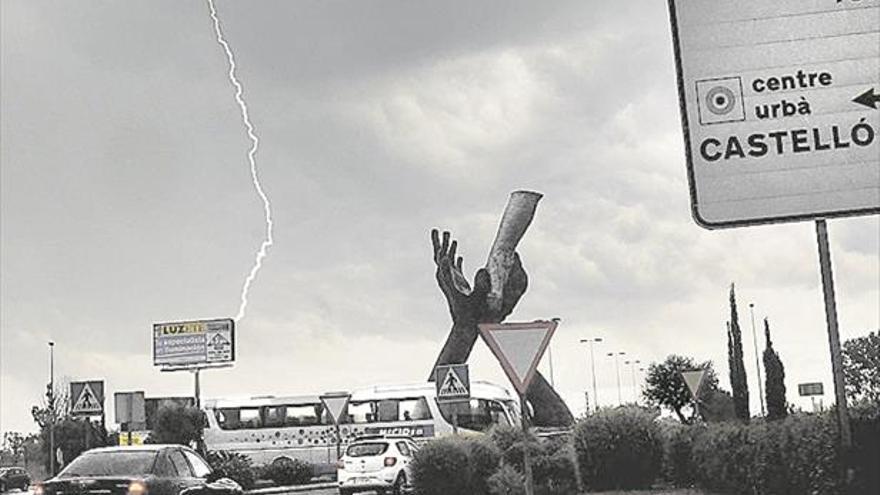 Lluvia intensa, rayos y granizo