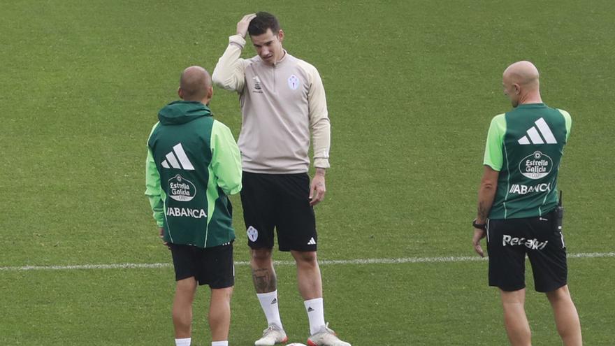 Santi Mina, el día de su incorporación a los entrenamientos. |  // SALVADOR SAS