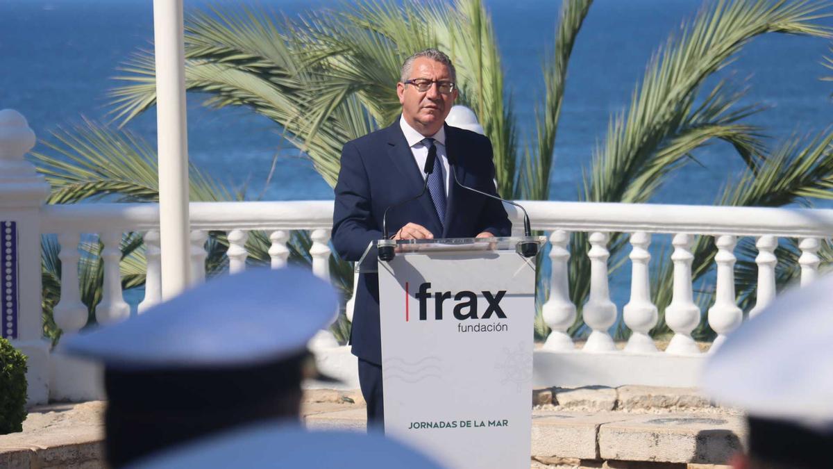 Benidorm rinde homenaje a los Caídos en la Mar y al Arma Submarina