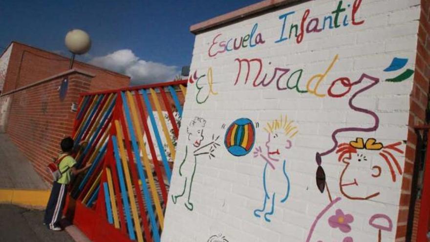 La demanda se ha desbordado especialmente en la escuela infantil El Mirador.
