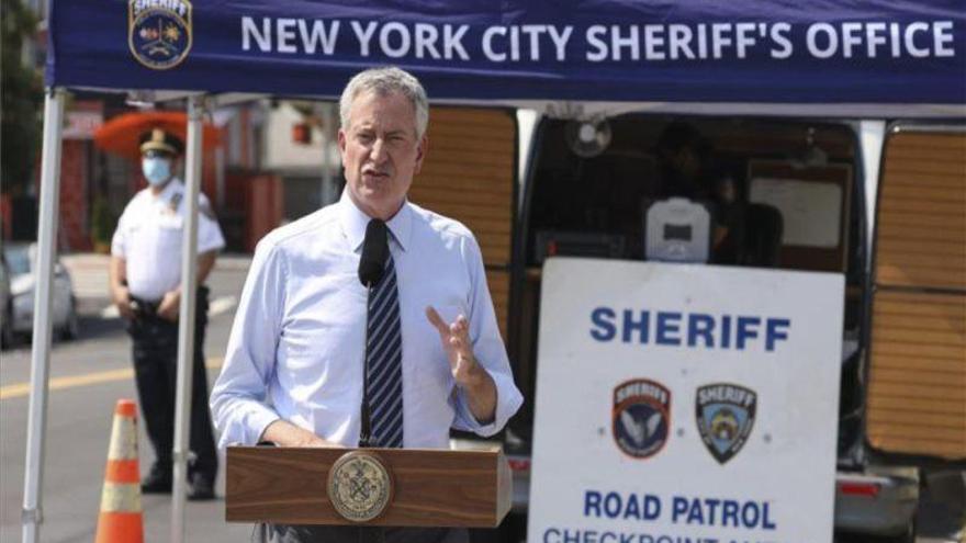 El alcalde de Nueva York asegura que el 20 % de los nuevos contagios son importados