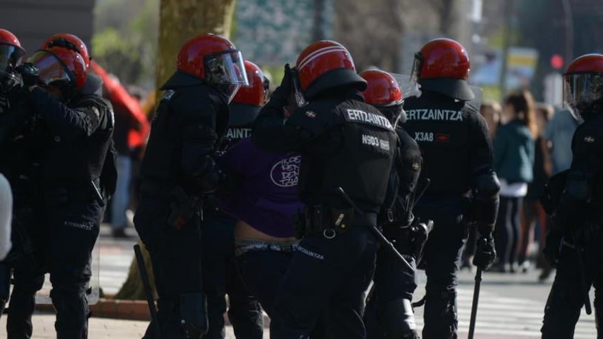 7 ferits i 5 detinguts durant un míting de Vox a Bilbao