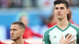 Hazard y Courtois, antes de un partido con Bélgica.