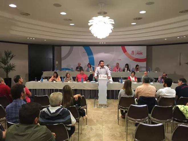 De A Coruña a Lisboa: el rastro de los contratos que ponen bajo sospecha al exlíder del PSOE coruñés Emilio Vázquez