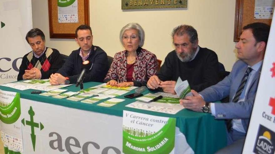 Participantes en la presentación de la iniciativa solidaria.