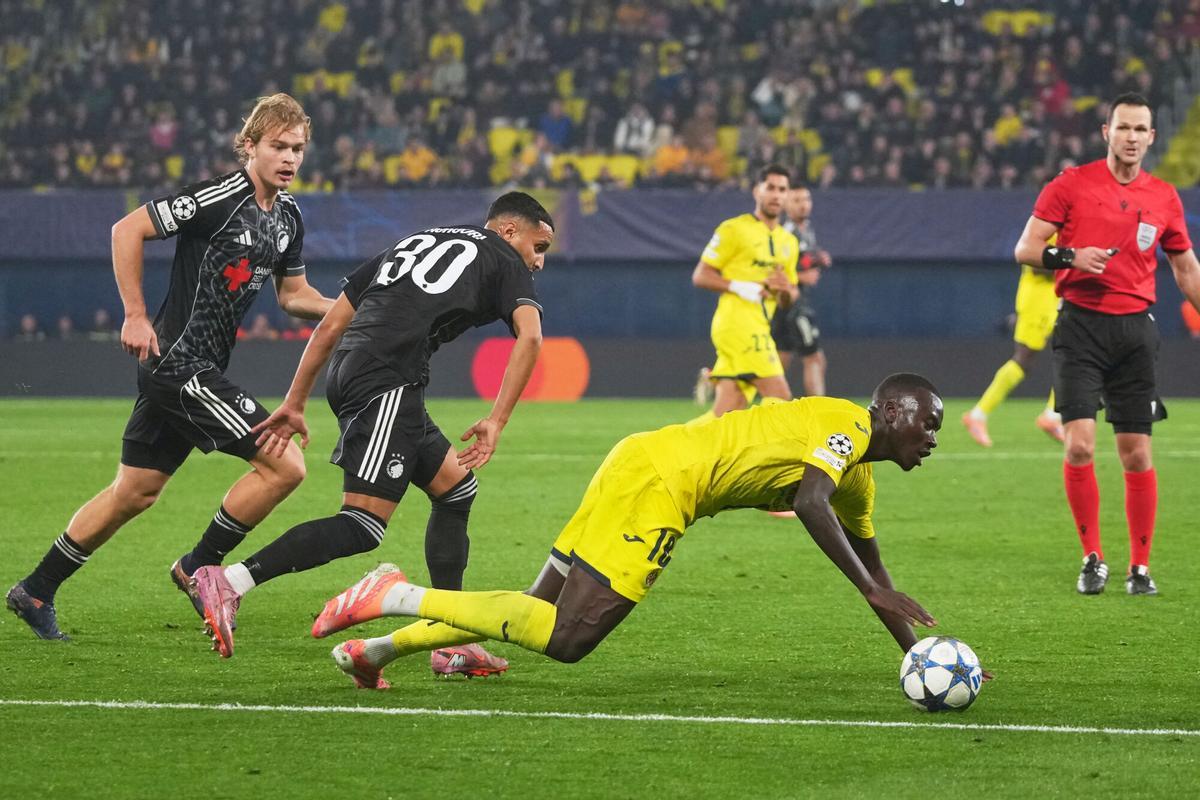 Champions League: Villarreal - Copenhague.