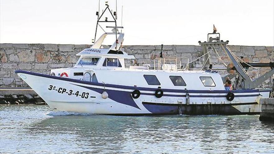 El dragado del puerto de Peñíscola no afectará a las playas en verano