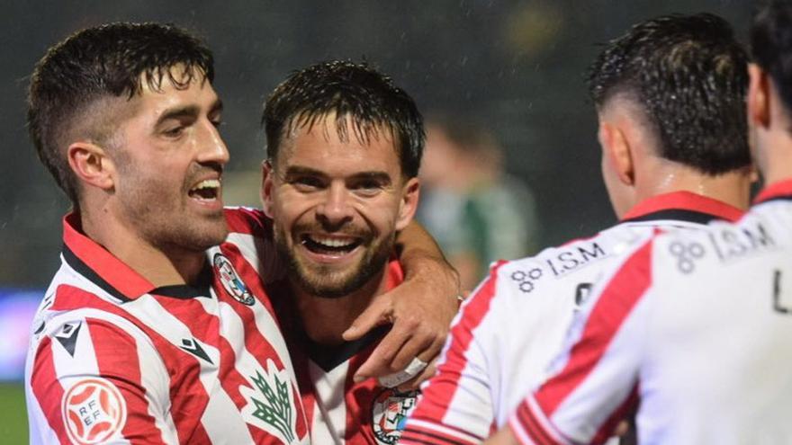 Farrell y Codina celebran uno de los goles ante el Guadalajara. | ZCF