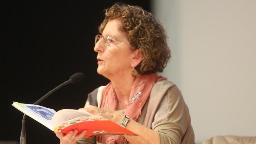 Mari Carmen Díez Navarro: «Los padres no son enemigos del maestro, no hay que tener prevención contra ellos»