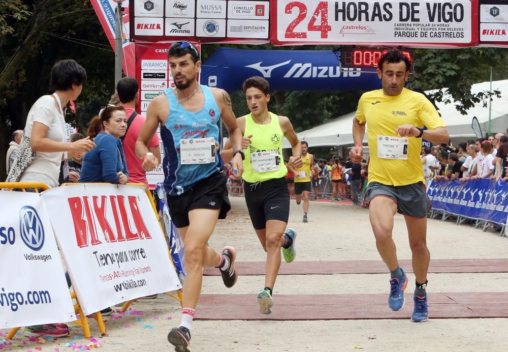 La competición arrancó ayer al mediodía en el parque vigués con 750 competidores