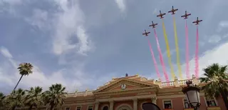 La Patrulla Águila despide los C-101 sobrevolando Murcia y Cartagena