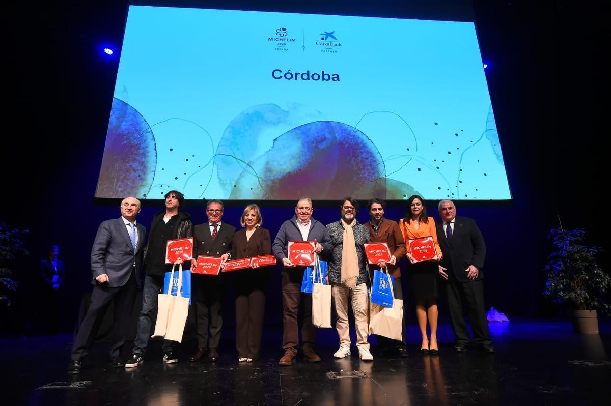 CaixaBank ha entregado las placas de recomendados por la Guía Michelin 2026 a ocho restaurantes de Córdoba.