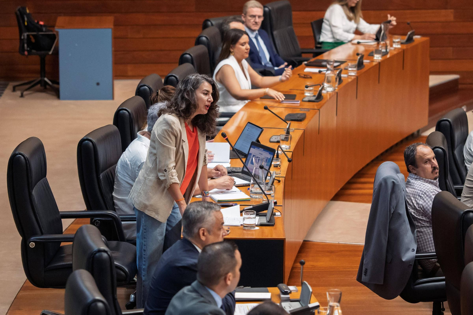 Fotogalería | Las imágenes del pleno en la Asamblea de Extremadura