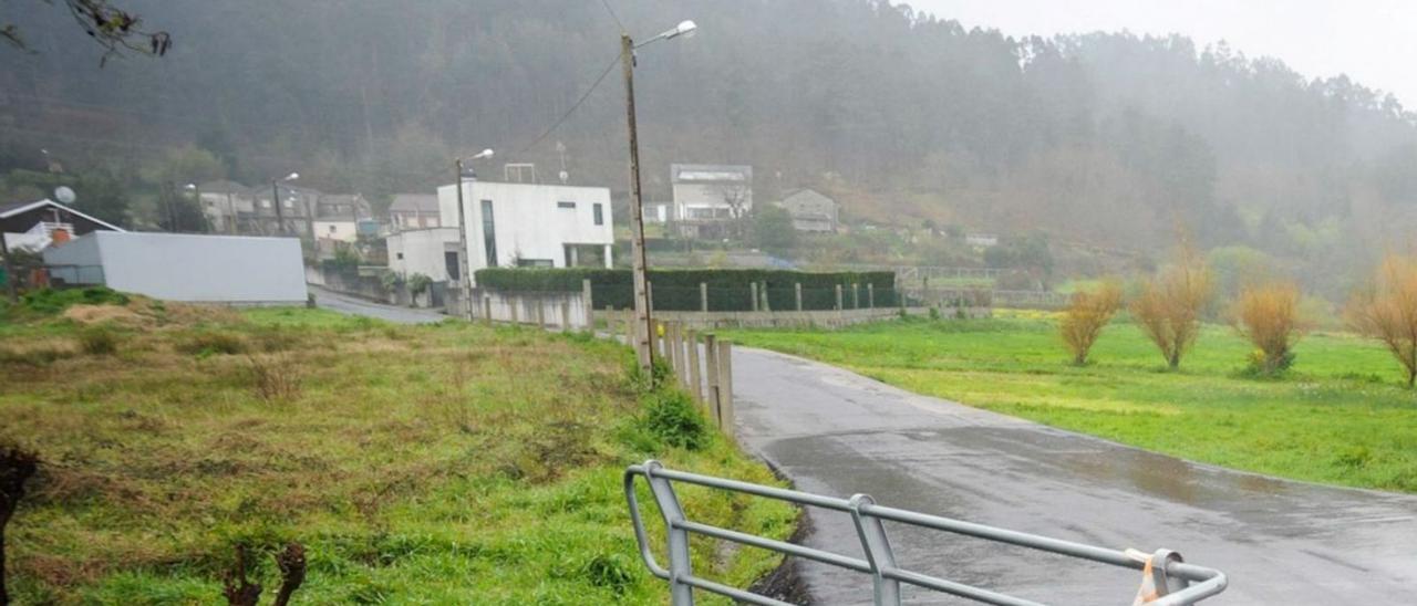 Pontella sobre el río, en el lugar de Ganón (Meaño). |  // IÑAKI ABELLA