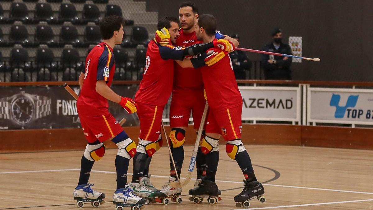 Los jugadores españoles celebrando uno de los goles