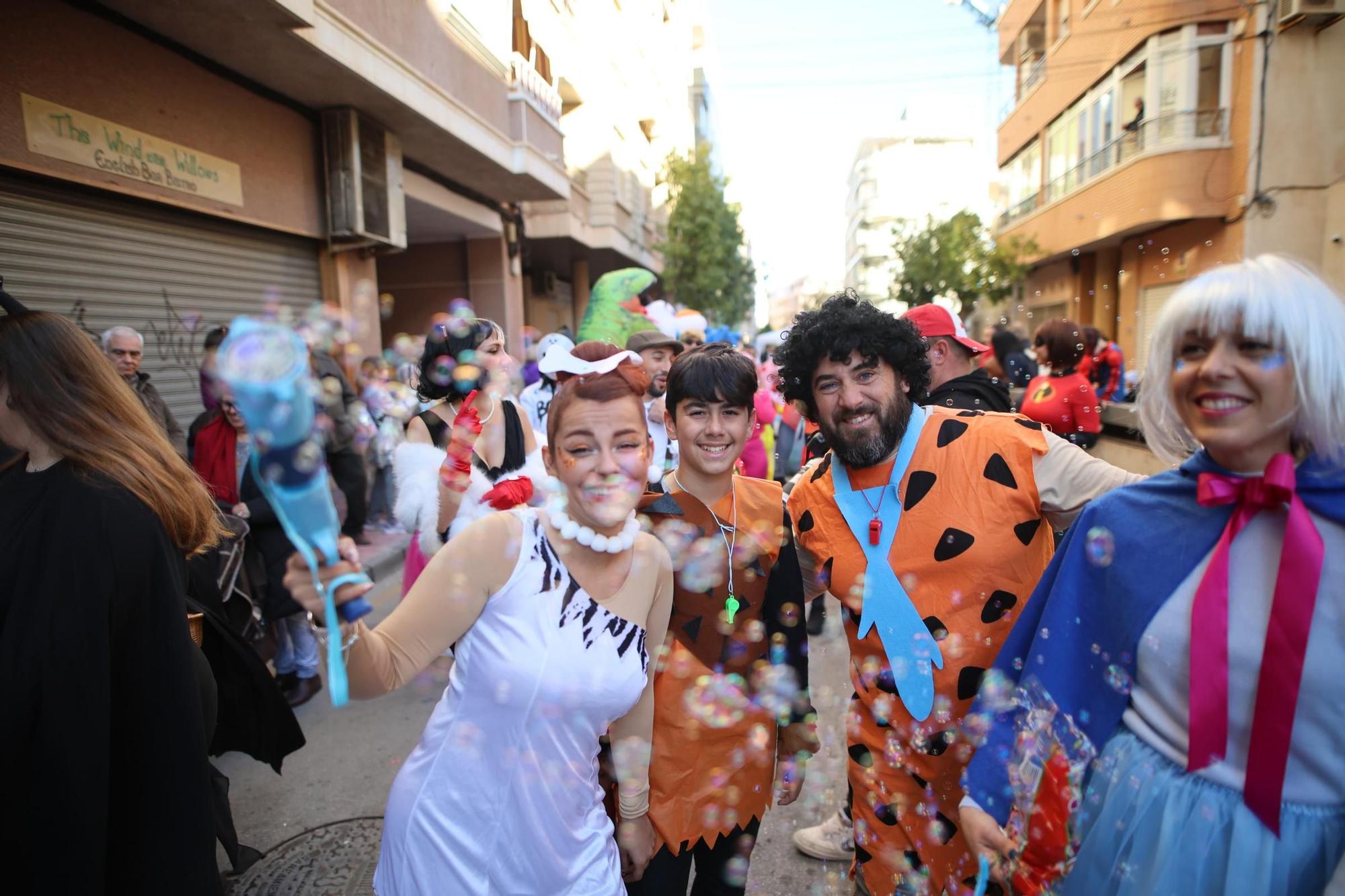 Las mejores imágenes del desfile concurso de Carnaval de Torrevieja 2024 están aquí