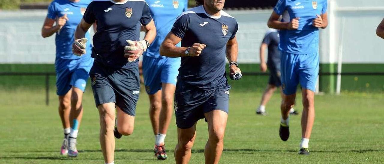 Luisito durante un entrenamiento con el equipo esta temporada. // Rafa Vázquez