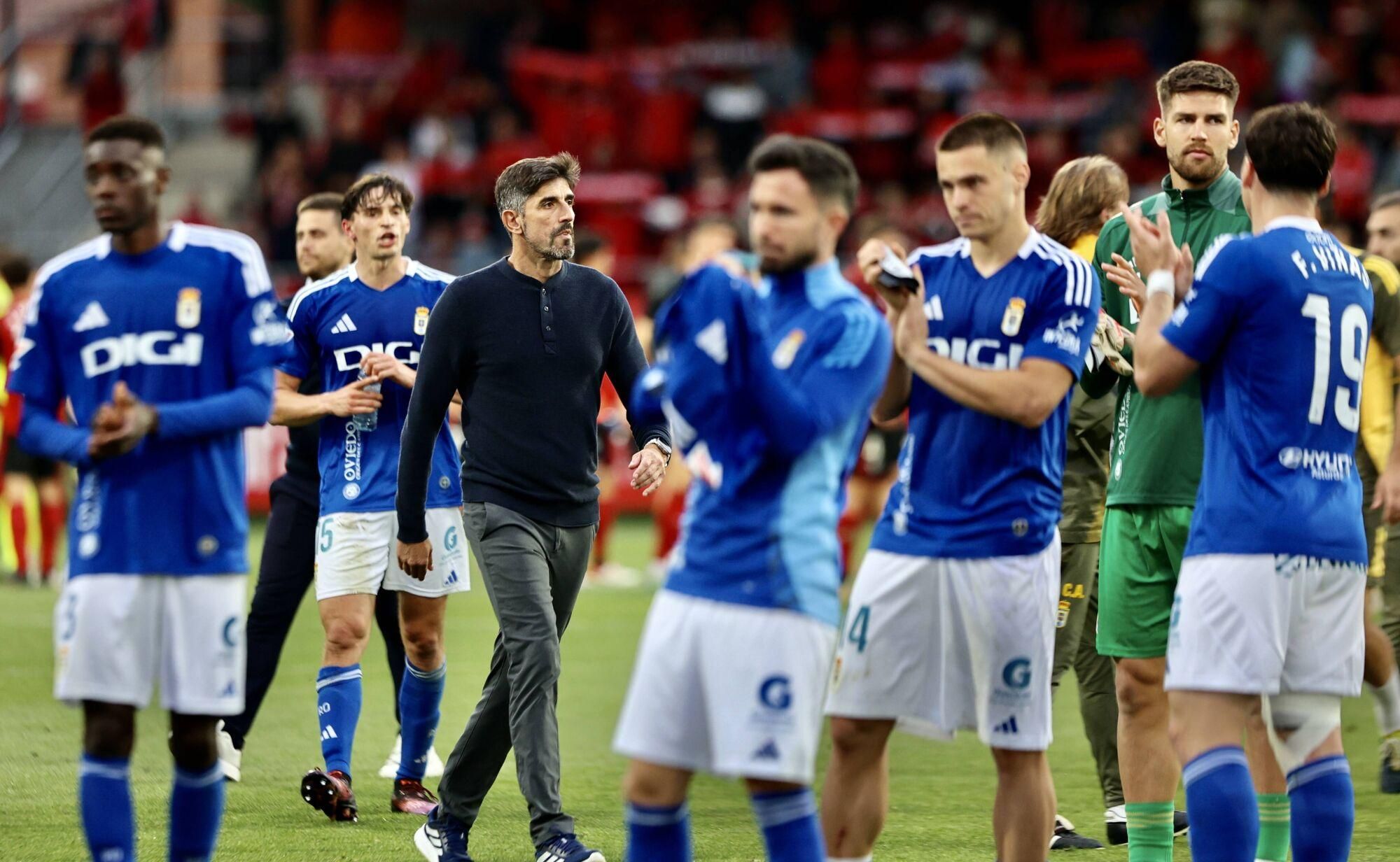 EN IMÁGENES: Ambientazo en el primer partido de la final por el ascenso a Primero entre Mirandés y Real Oviedo