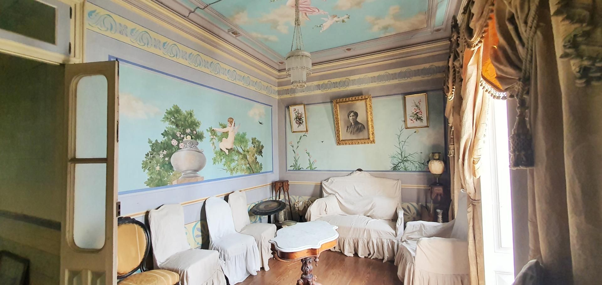 En imágenes: Joya arquitectónica de 1907 a la venta en el centro de Tapia