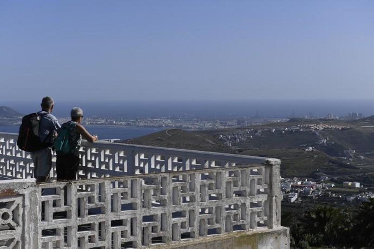 GRAN CANARIA 14-01-2019 ARUCAS. METEOROLOGIA. Calima. Vistas desde la Montaña de Arucas  FOTOS: JUAN CASTRO