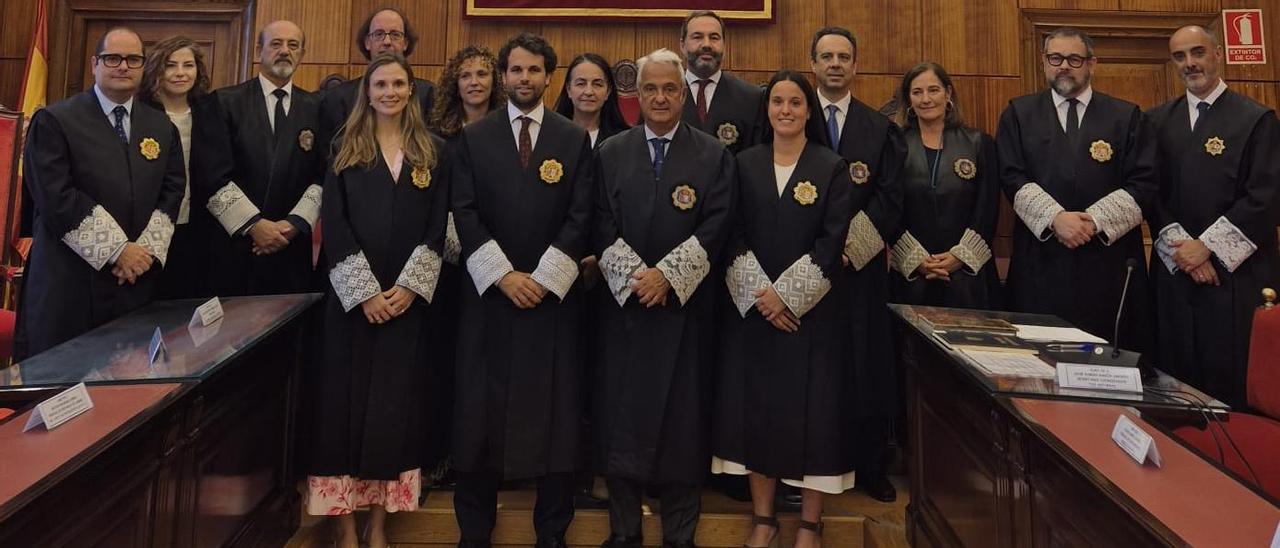 Un momento de la toma de posesión de los nuevos jueces.