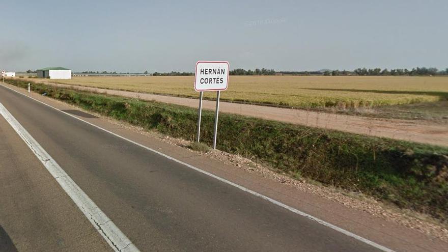 Cinco heridos en una colisión frontal entre dos turismos en la N-430