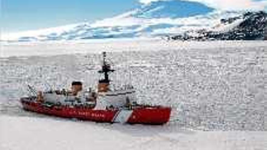 Un trencagel americà intenta salvar el vaixell atrapat a l&#039;Àrtic