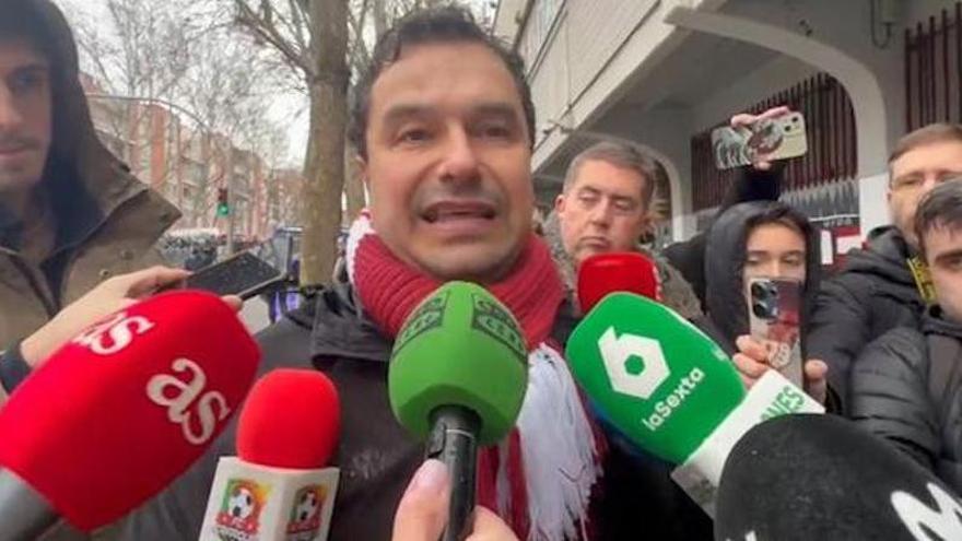 VÍDEO: Bukaneros defiende al oviedismo desplazado a Vallecas: “Nos solidarizamos con ellos, están en su derecho de pedir los tres puntos”