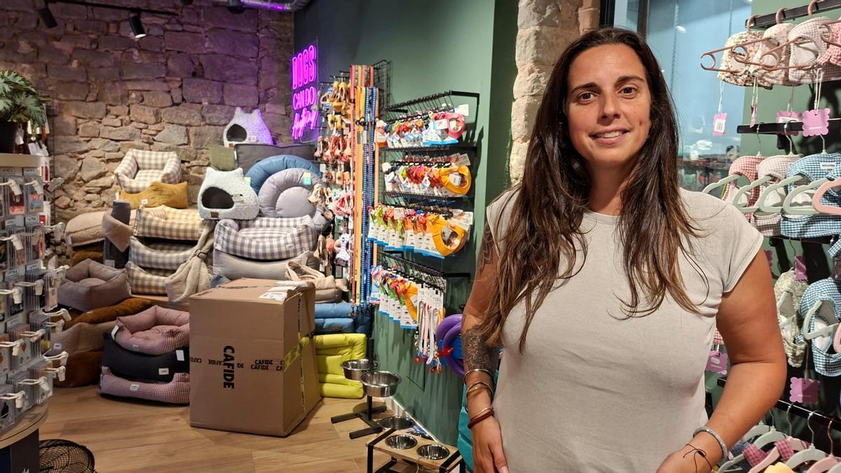 Gina Fornells a la botiga de la carretera de Vic de Manresa