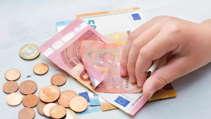 La ayuda de 700 euros de la Seguridad Social que es muy poco conocida y es muy fácil que te la den