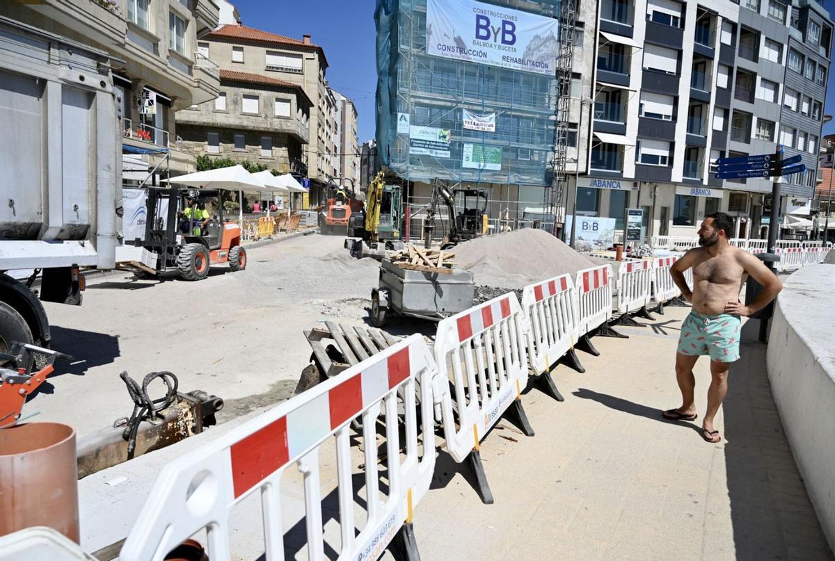 La entrada al parking del Puerto, ya pavimentado pero sin abrir.  |  // RV