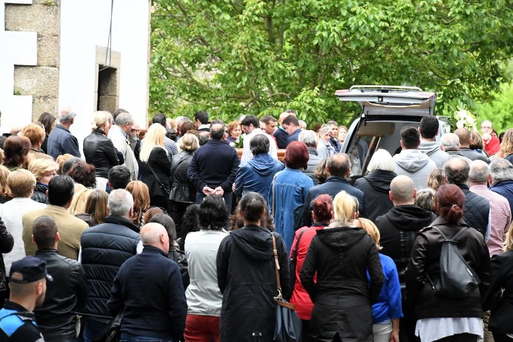 Entierro y funeral del niño hallado muerto en Oza