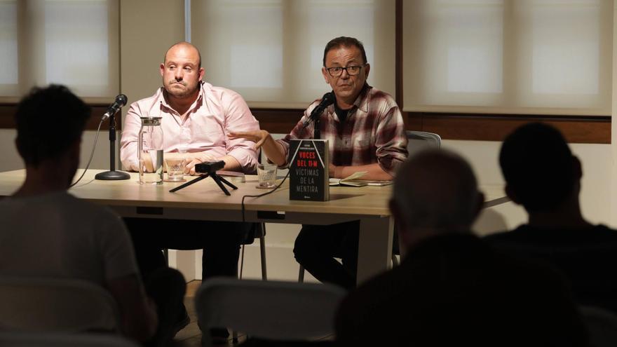 Víctor Sampedro presenta &quot;Voces del 11M. Víctimas de la mentira&quot; en Gijón