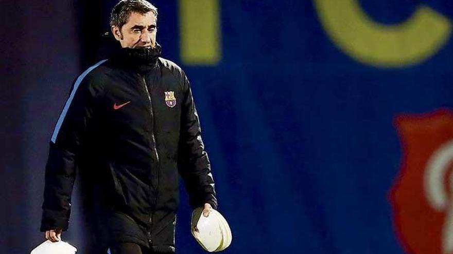 Valverde, durante el entrenamiento de ayer con el Barcelona.